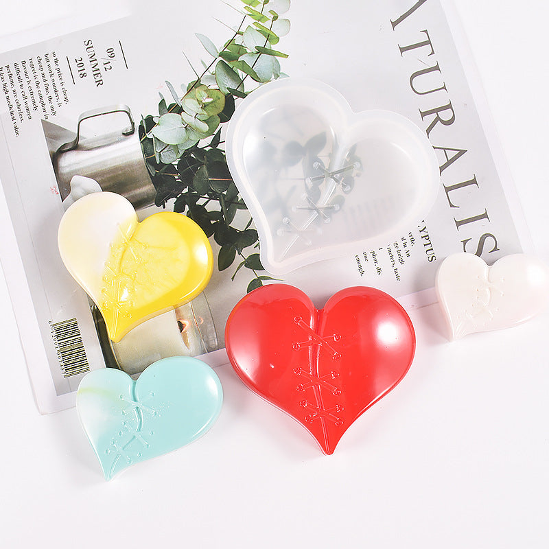 Rubbing Stitching Patching Heart Shaped Keychain Pendant Silicone Moulds for Resin Plaster Soap