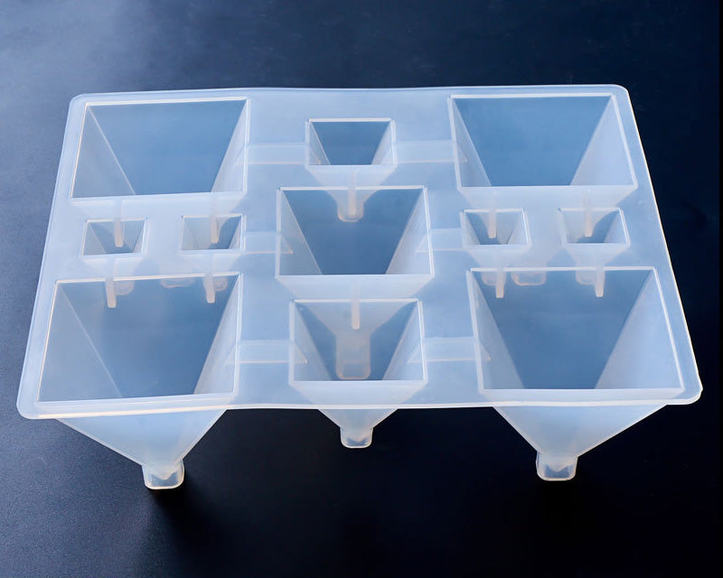 11 Pieces Pyramids Moulds Combo