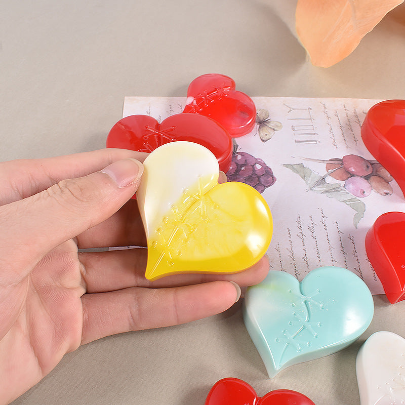 Rubbing Stitching Patching Heart Shaped Keychain Pendant Silicone Moulds for Resin Plaster Soap