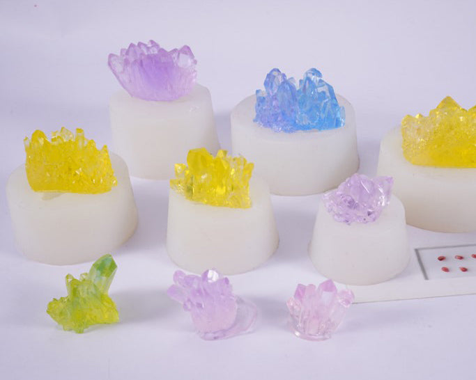 Crystal Moulds Silicone Growing Crystal Cluster Quartz Rock Mould for Polymer Clay, Fondant Cake Decoration